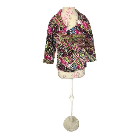 Parsley & Sage Pink and Green Cropped Soft Quilt Blazer with Wide Lapel - Picture 2 of 9